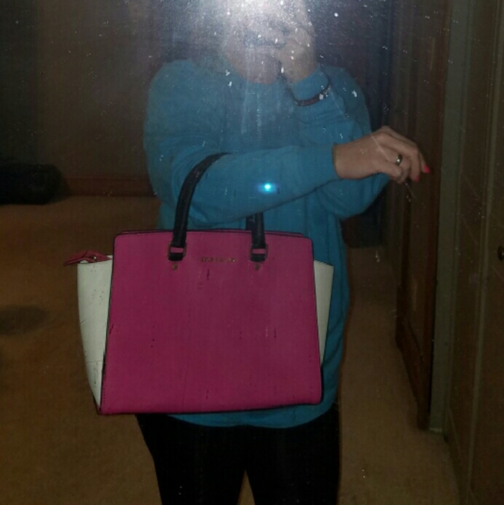 Michael Kors Selma Purse - Picture 4 of 6